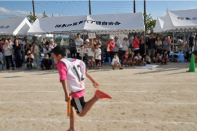 学区市民運動会（地区対抗年齢別リレー）